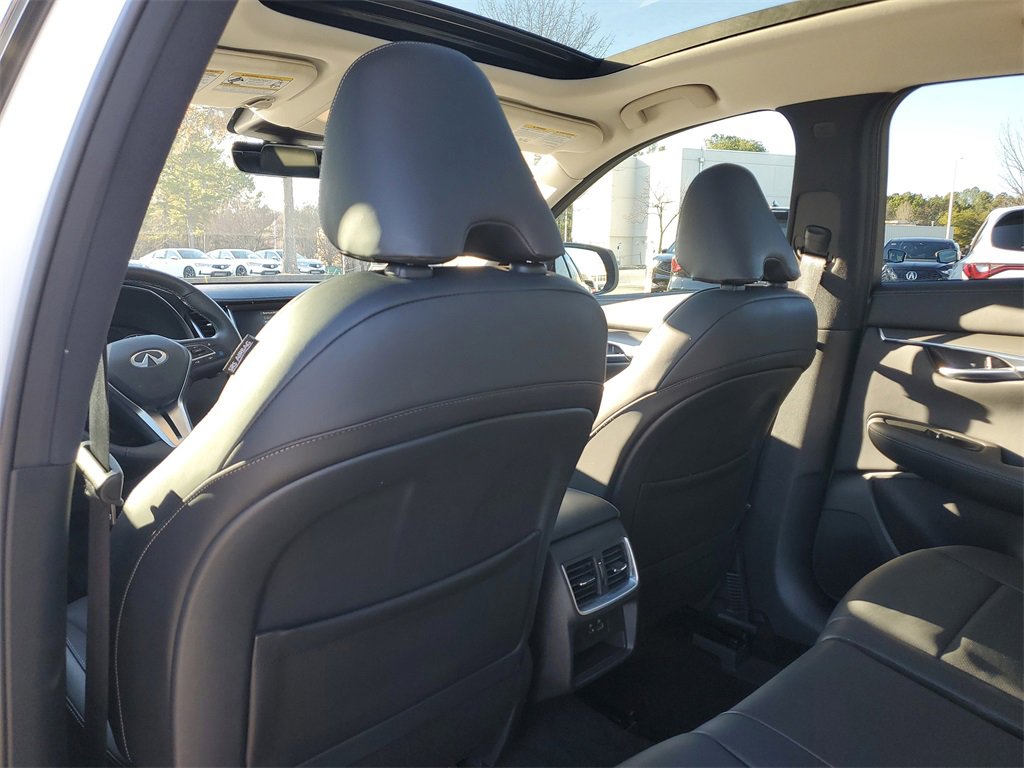 Used 2025 INFINITI QX50 Luxe image 13