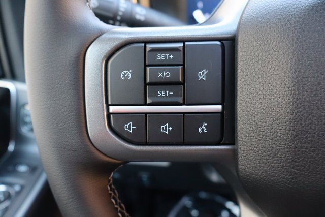 New 2026 Ford F250 Lariat w/ Black Appearance Package image 26