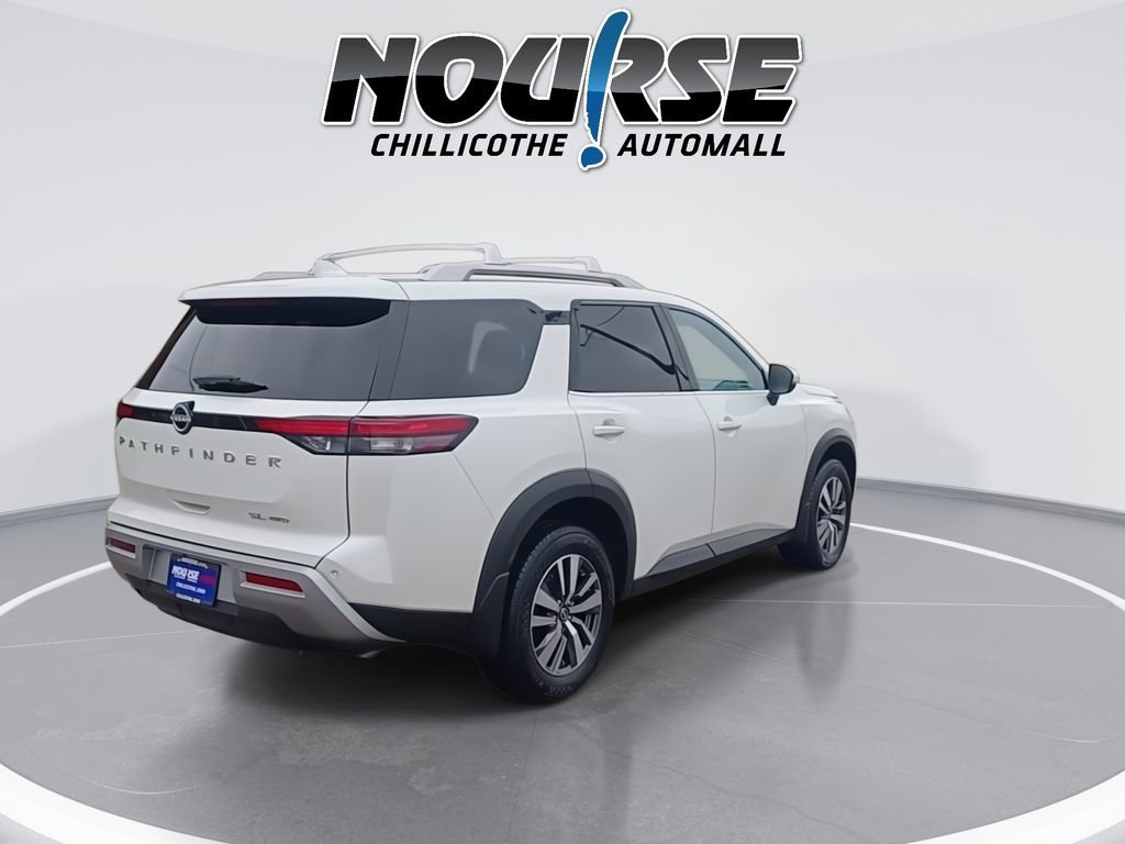 Used 2024 Nissan Pathfinder SL image 8