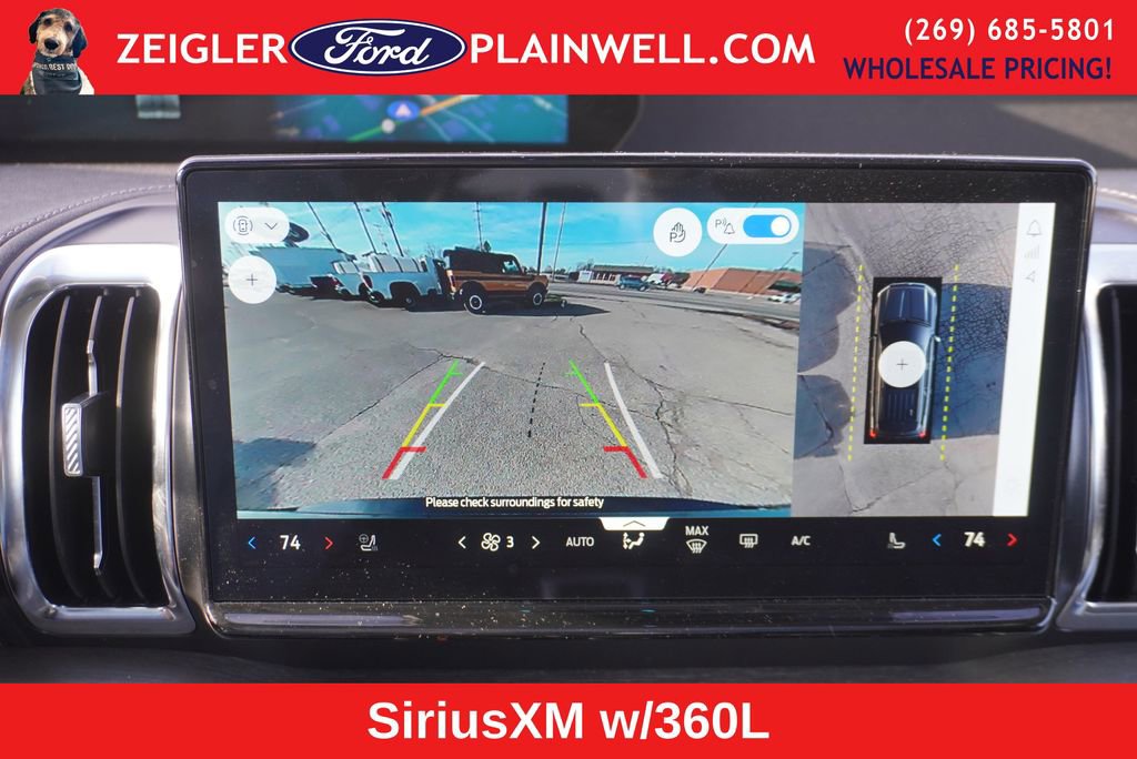 Used 2025 Ford Expedition Platinum image 4