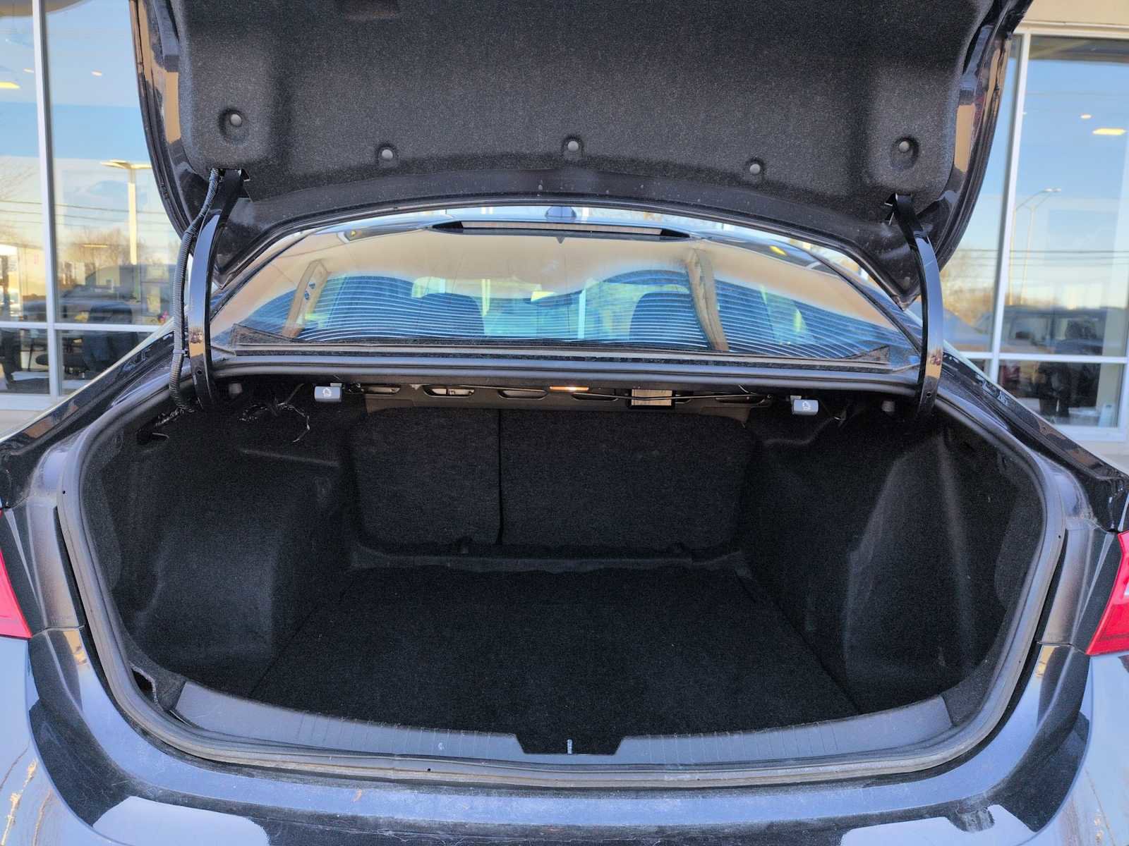 Used 2023 Chevrolet Malibu LT image 29