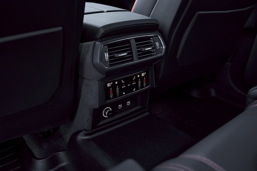 Used 2025 Lamborghini Urus SE image 51