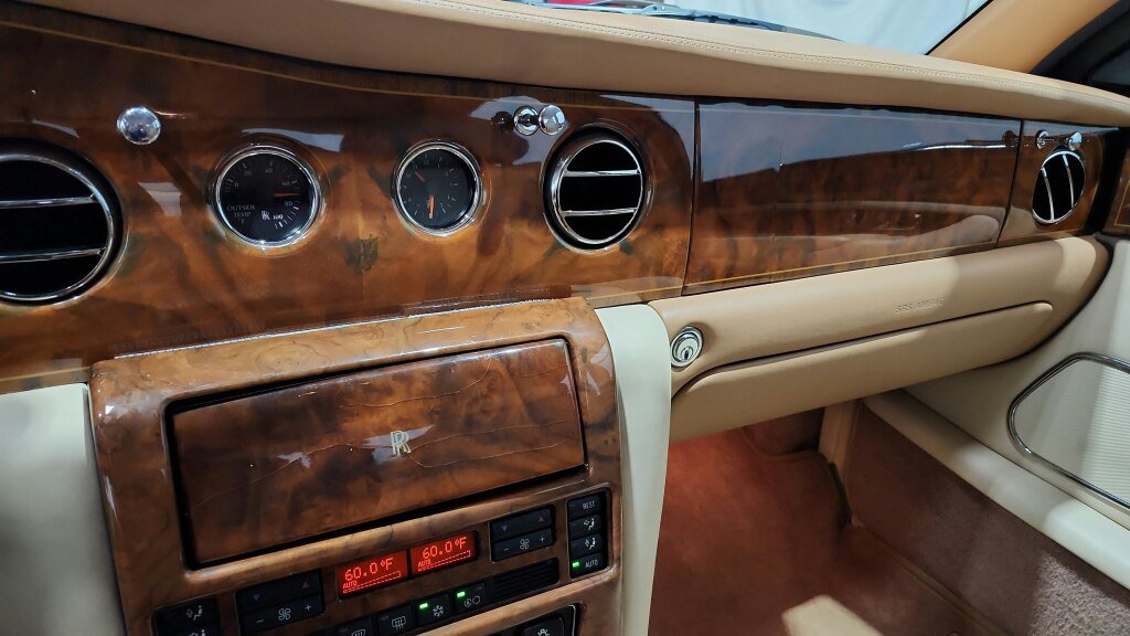 Used 1999 Rolls-Royce Silver Seraph RWD image 16