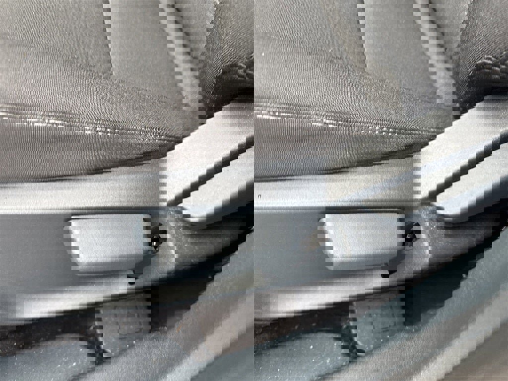 Used 2022 Ford Maverick XL image 16