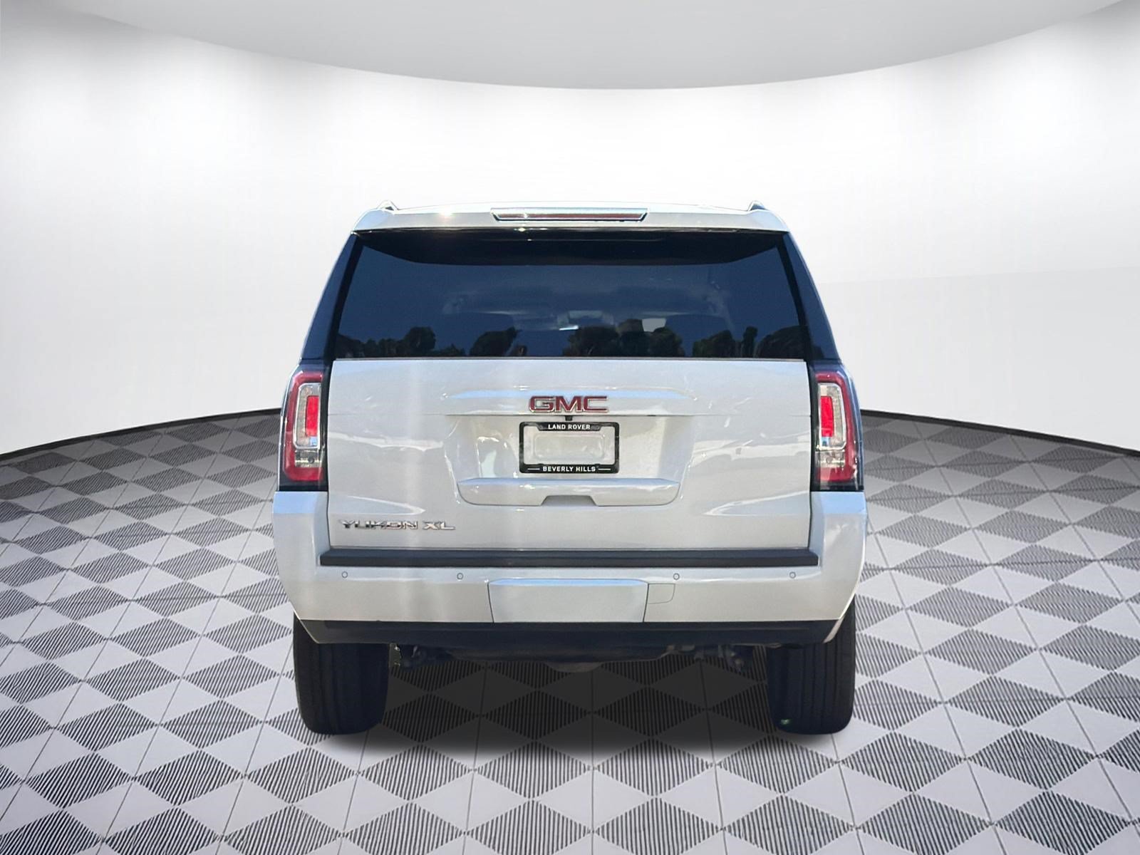 Used 2018 GMC Yukon XL SLT AWD/4WD image 10