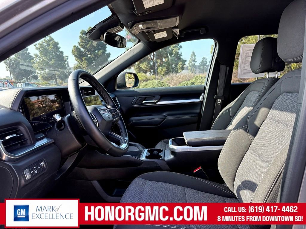 Used 2025 GMC Terrain Elevation image 10