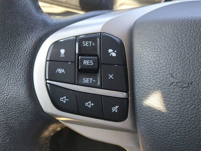 Used 2021 Ford Explorer XLT w/ Equipment Group 202A AWD/4WD image 24
