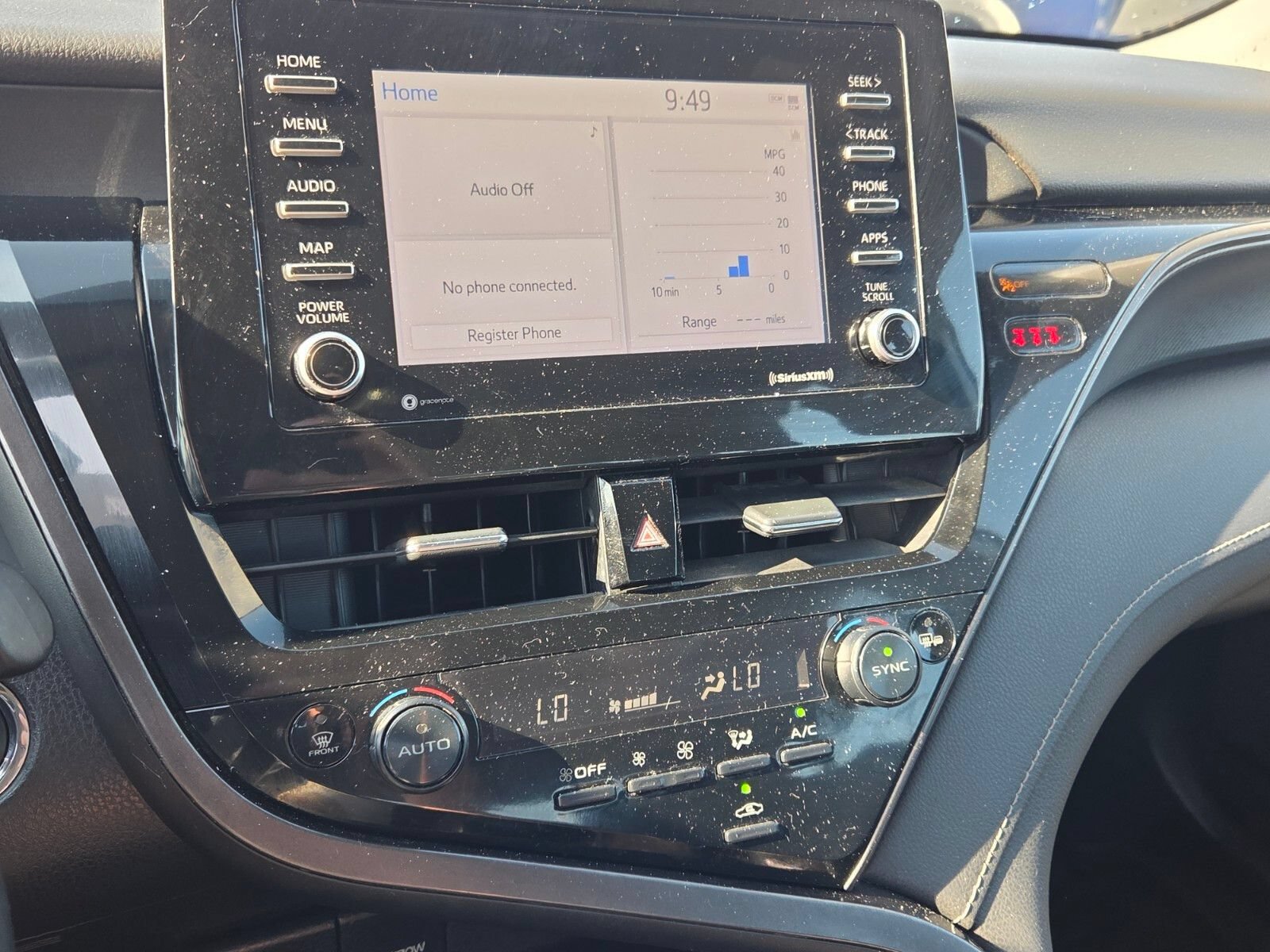 Used 2022 Toyota Camry SE w/ Convenience Package FWD image 19