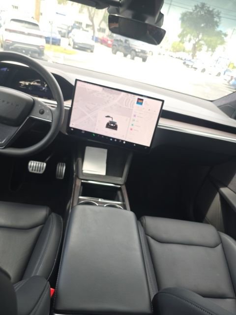 Used 2024 Tesla Model X AWD/4WD image 13