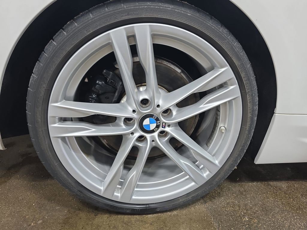 Used 2013 BMW 650i Convertible image 29