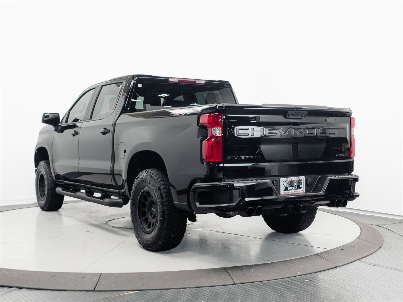 Used 2023 Chevrolet Silverado 1500 RST w/ Rally Edition AWD/4WD image 8