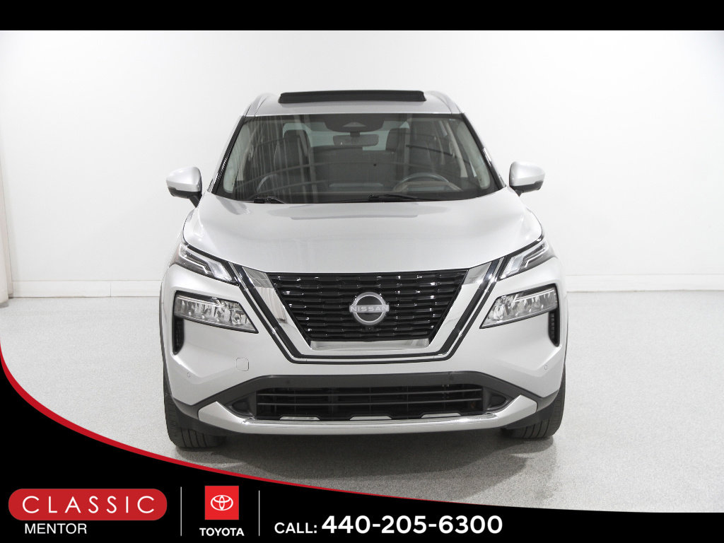 Used 2023 Nissan Rogue Platinum w/ Platinum Premium Package image 2
