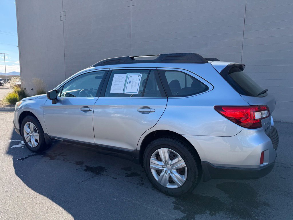 Used 2015 Subaru Outback 2.5i AWD/4WD image 3