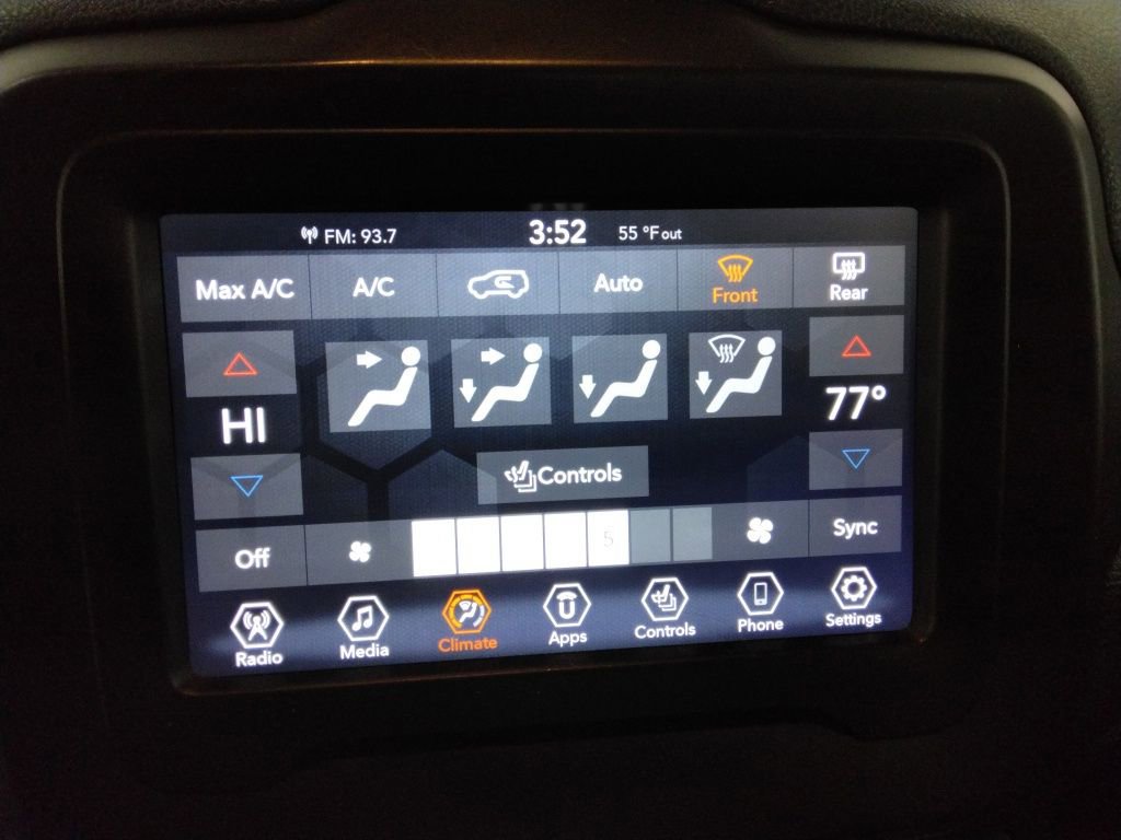 Used 2020 Jeep Renegade Limited w/ Safety and Security Group AWD/4WD image 24