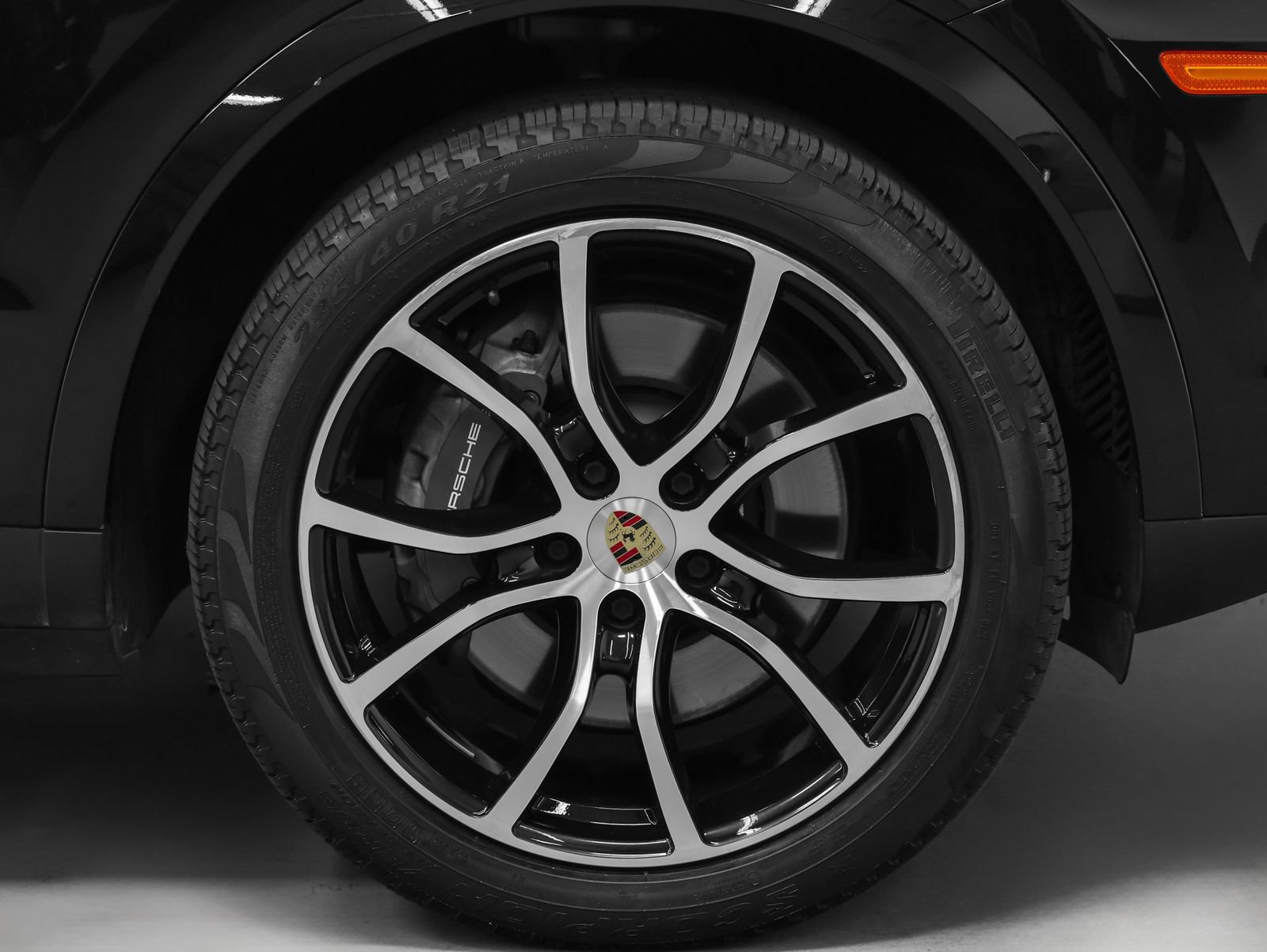 Certified 2022 Porsche Cayenne Platinum Edition AWD/4WD image 15