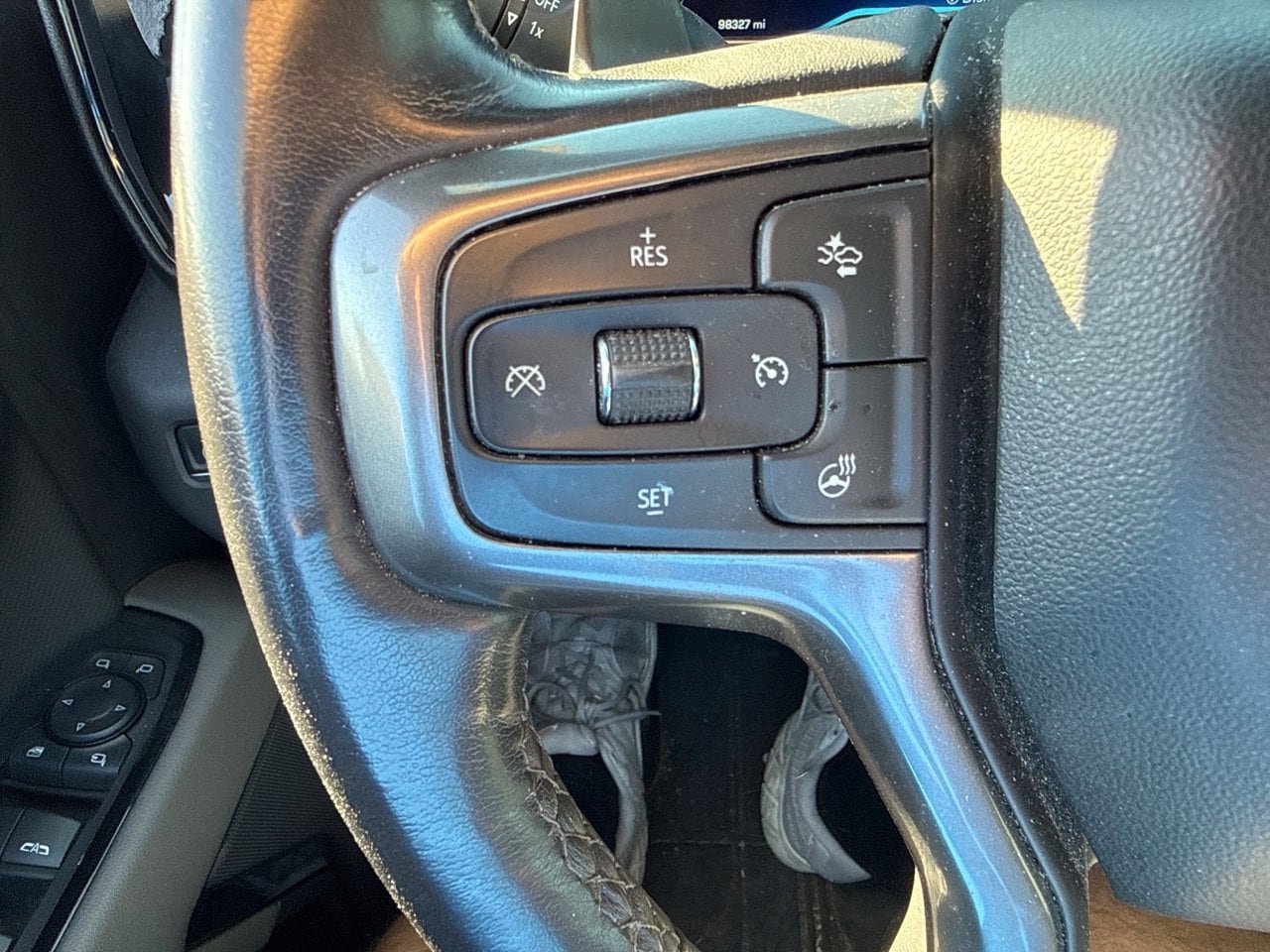 Used 2023 Chevrolet Silverado 1500 ZR2 w/ Technology Package AWD/4WD image 27
