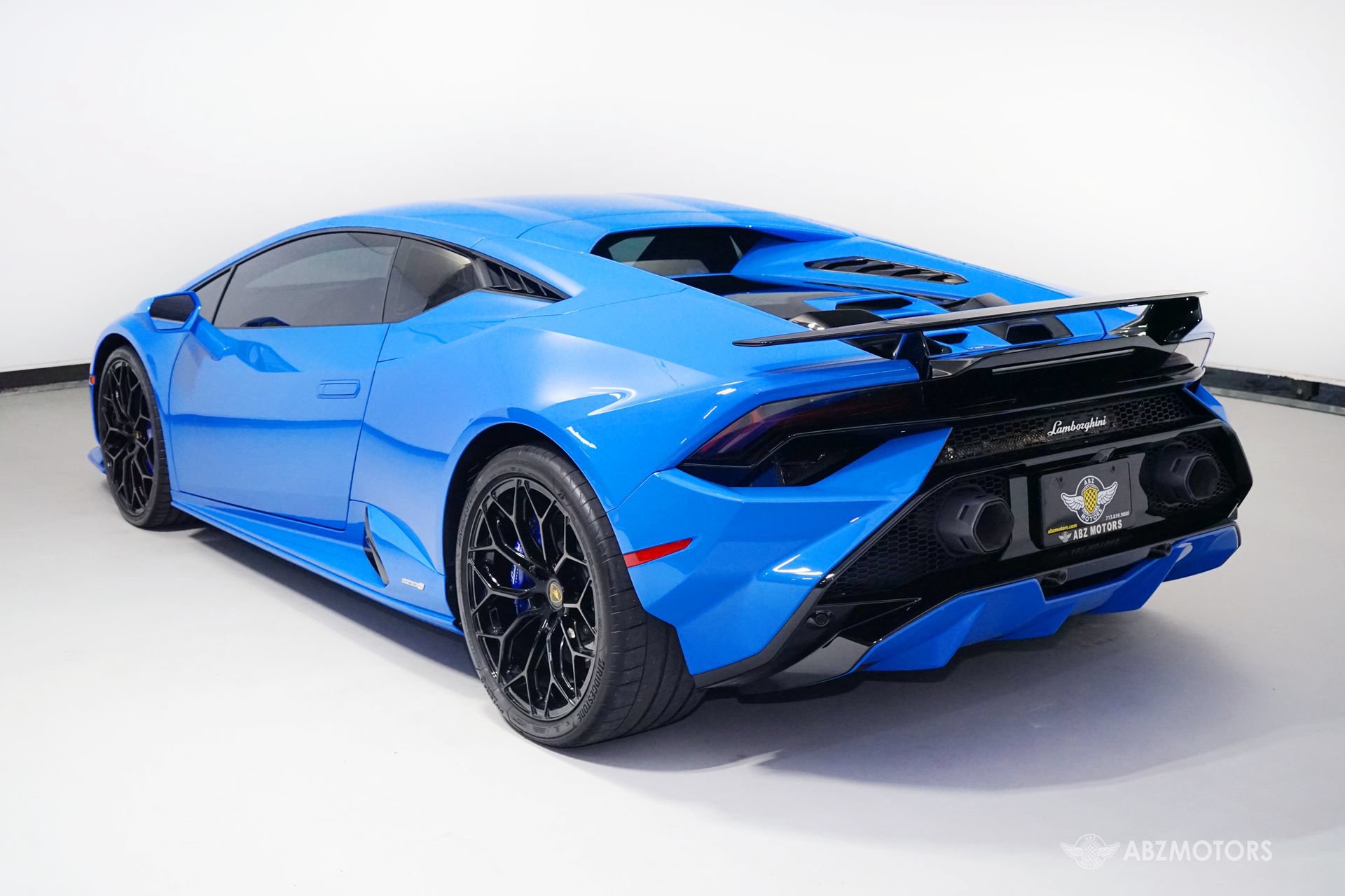 Used 2024 Lamborghini Huracan Tecnica RWD image 7
