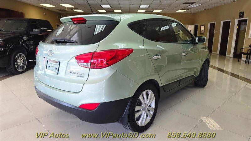 Used 2011 Hyundai Tucson Limited w/ Premium Pkg 3 FWD image 12