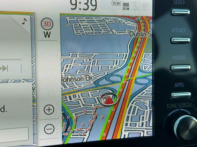 Used 2023 Toyota Sienna Platinum image 26