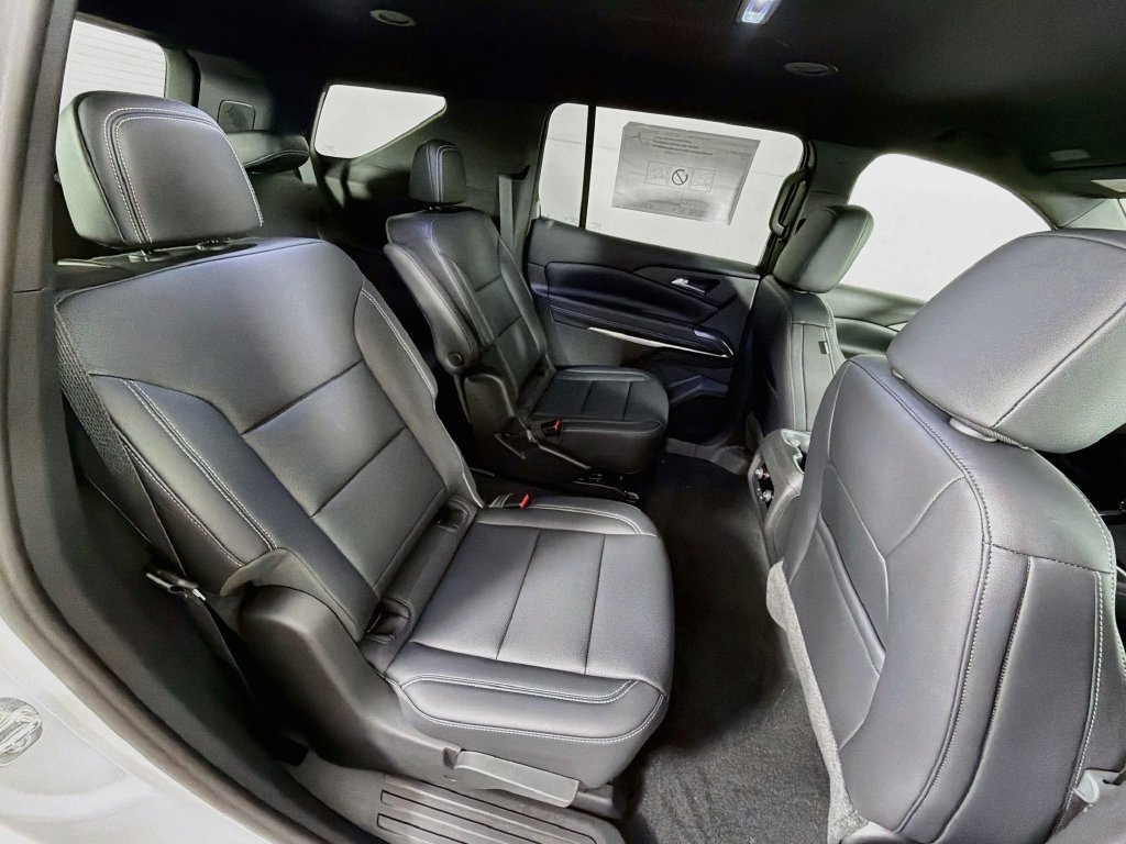 New 2027 Chevrolet Traverse LT w/ Driver Confidence Package AWD/4WD image 29