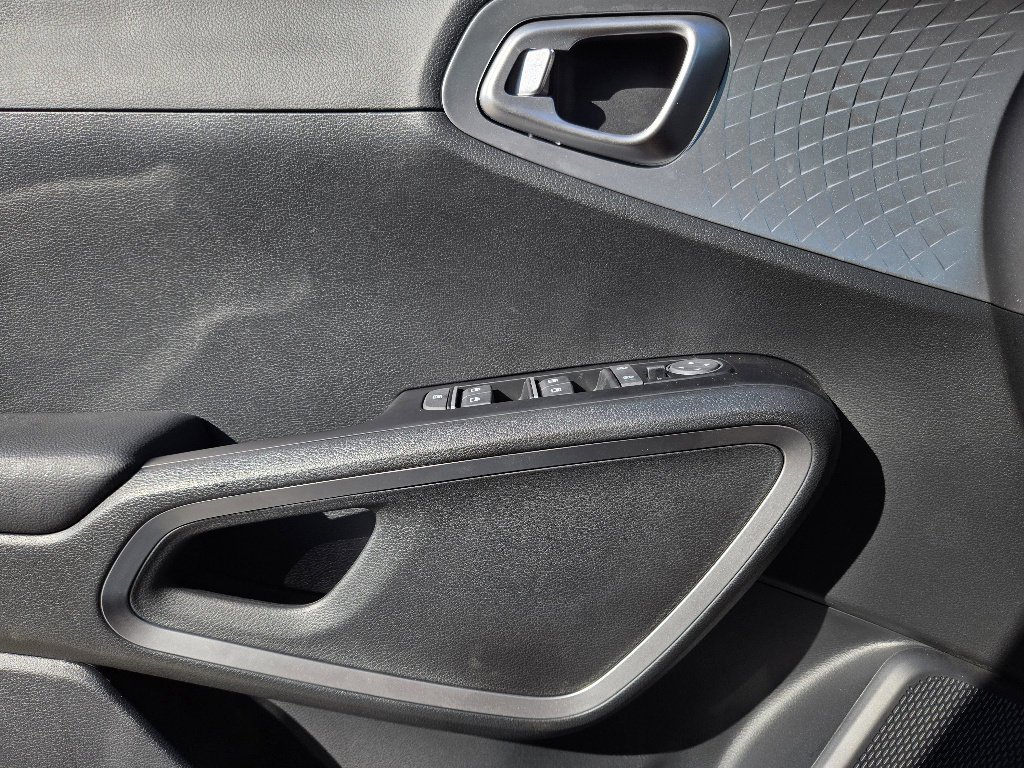 New 2025 Kia Soul S image 16