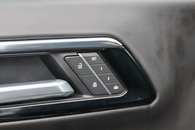 Used 2025 Chevrolet Tahoe LT image 11