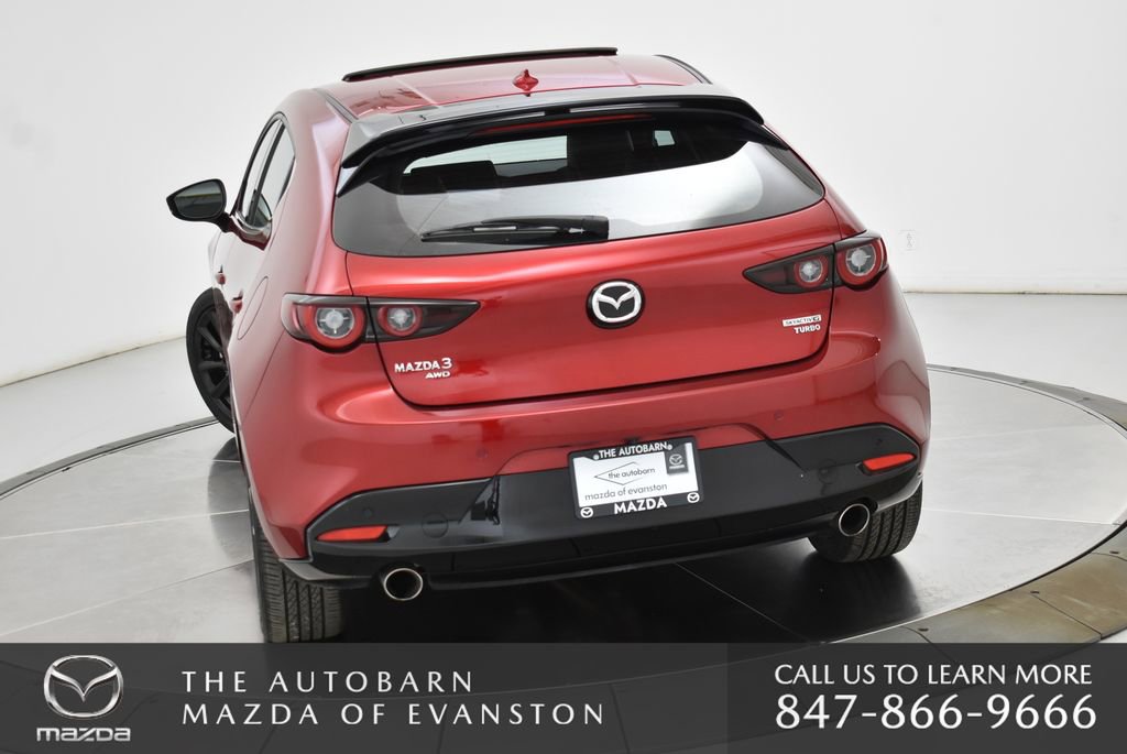 Used 2025 MAZDA MAZDA3 Hatchback w/Premium Plus Pkg image 9