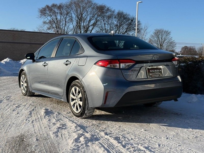 Used 2023 Toyota Corolla LE image 5