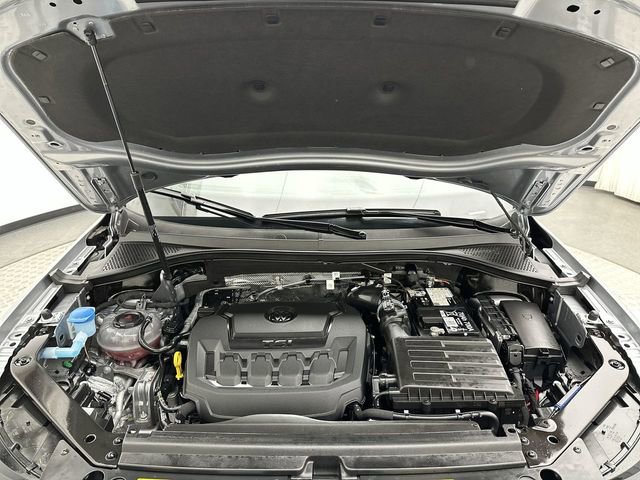 Certified 2024 Volkswagen Tiguan SE image 25