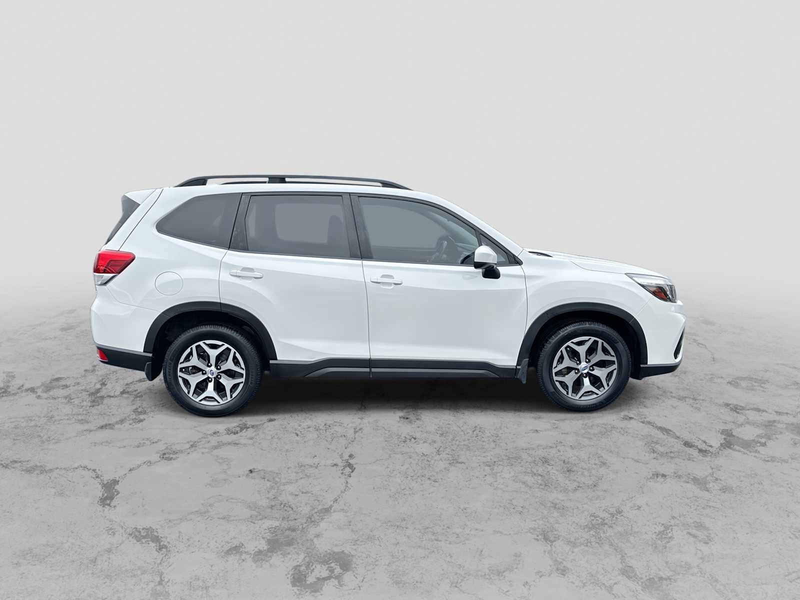 Used 2020 Subaru Forester Premium AWD/4WD image 9