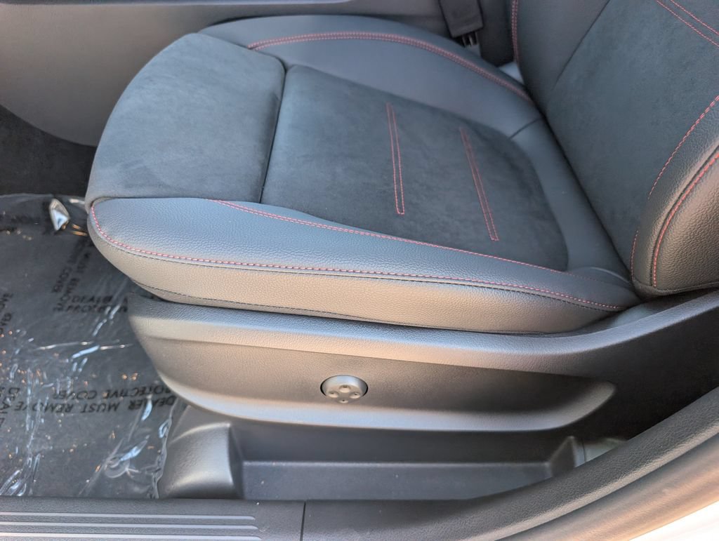 New 2026 Mercedes-Benz GLA 35 AMG 4MATIC image 24