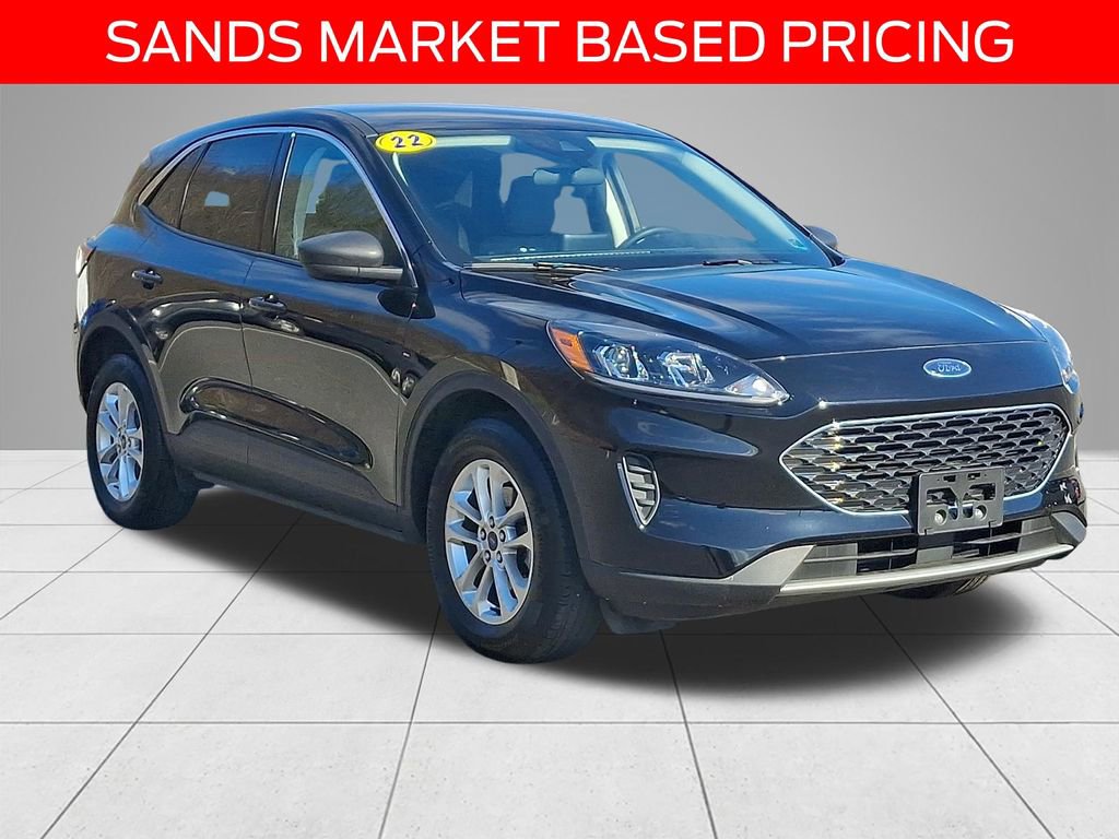 Used 2022 Ford Escape SE w/ Convenience Package image 3