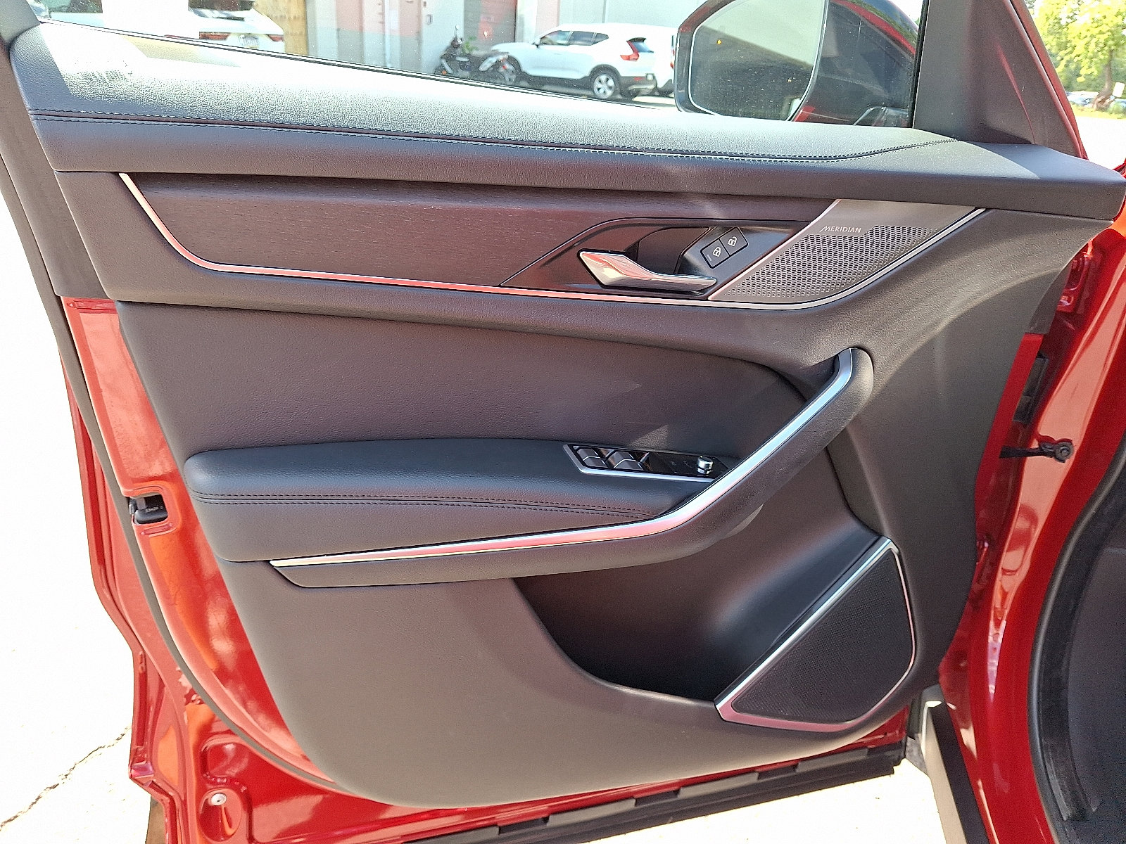 Used 2022 Jaguar F-PACE S image 13