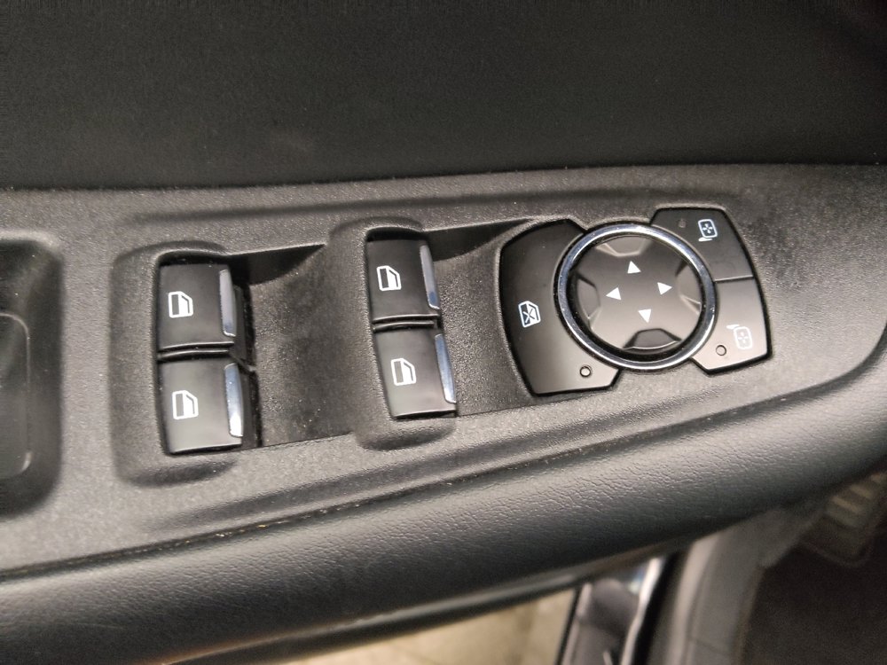 Used 2023 Ford Edge SEL image 27