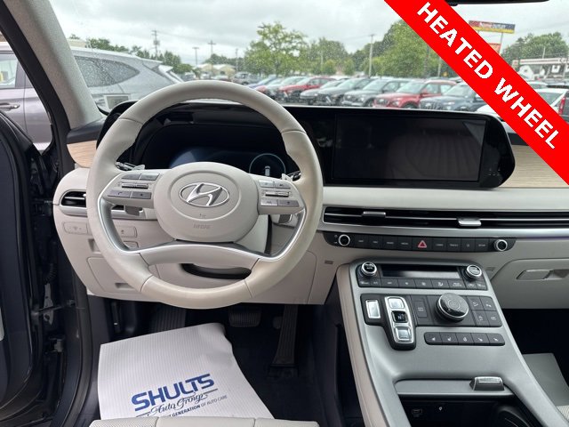 Used 2024 Hyundai Palisade Limited image 8