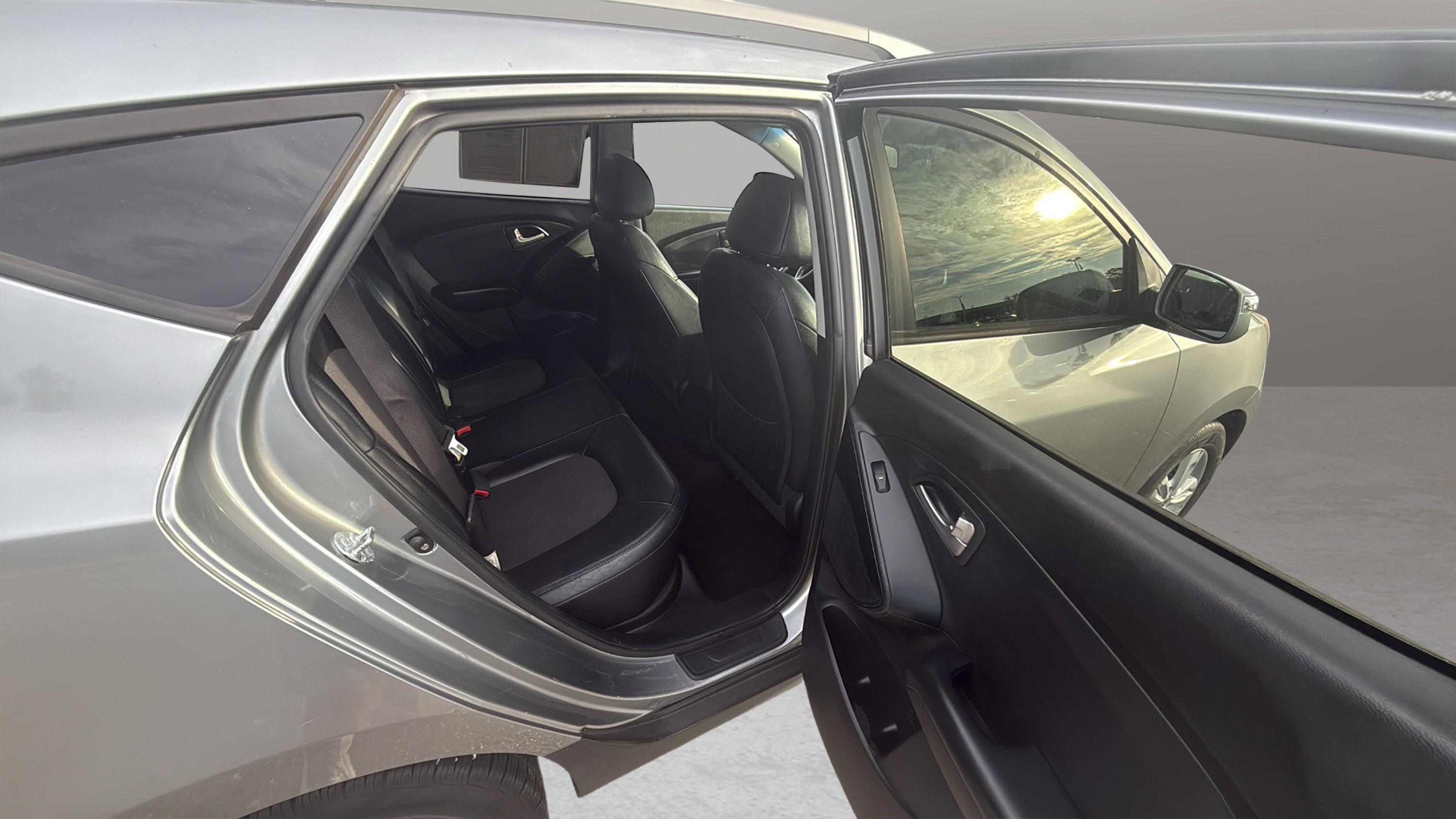 Used 2012 Hyundai Tucson GLS image 14