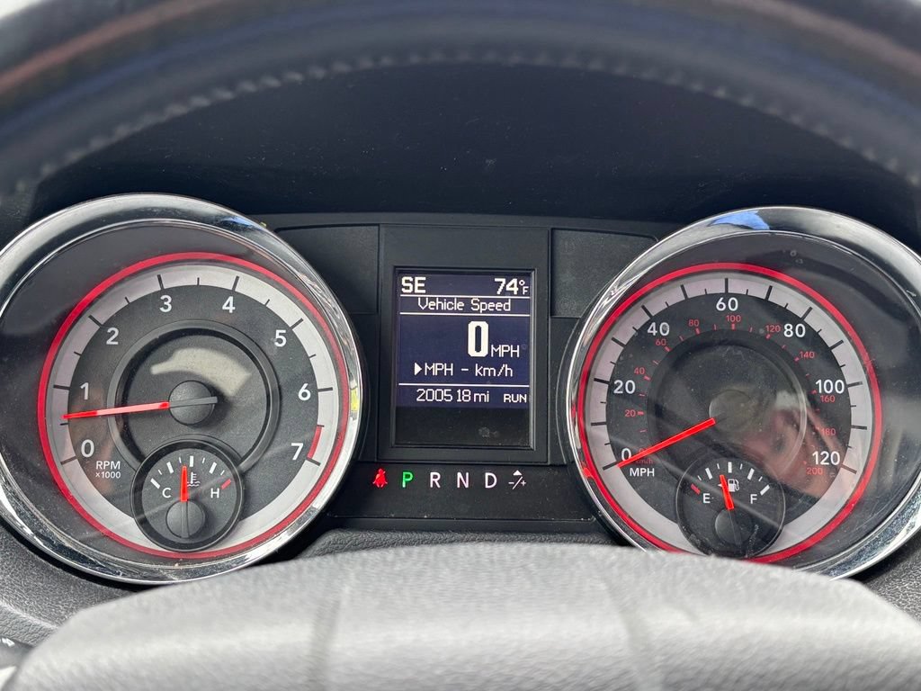 Used 2012 Dodge Grand Caravan Crew FWD image 24