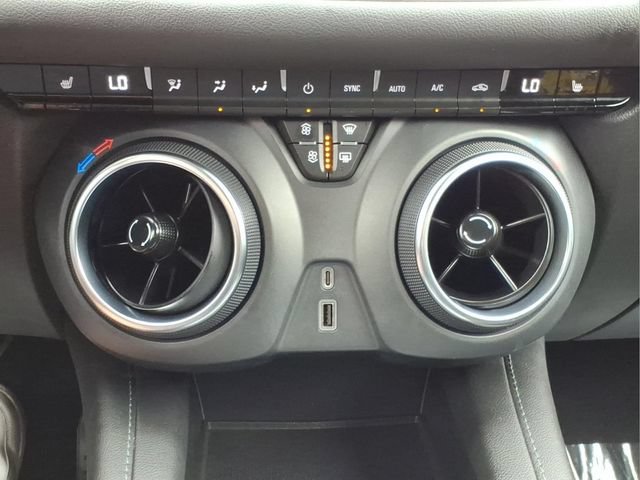 Used 2022 Chevrolet Blazer LT FWD image 20