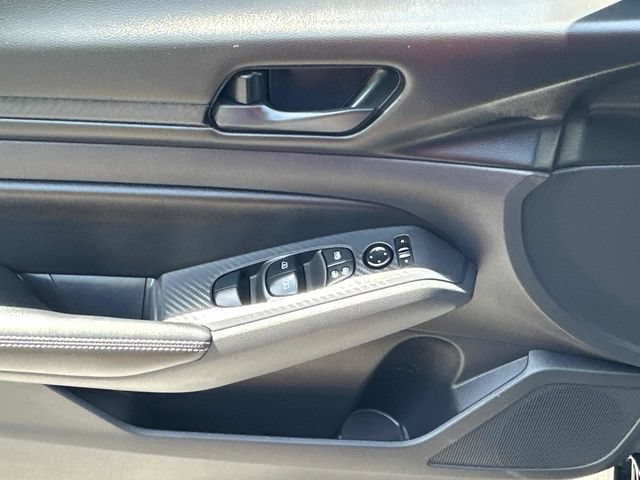 New 2026 Nissan Altima 2.5 SV AWD/4WD image 17