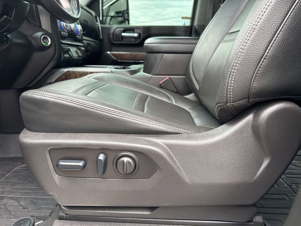 Used 2022 GMC Sierra 2500 Denali image 16