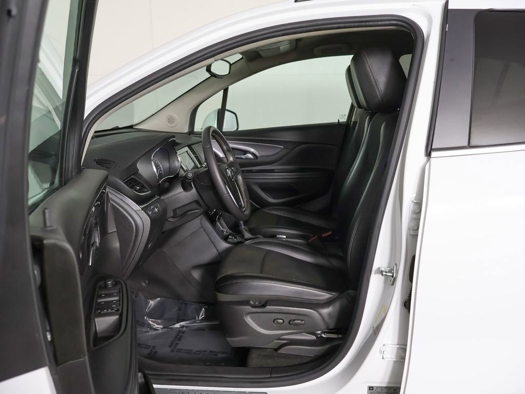 Used 2022 Buick Encore Preferred w/ Safety Package FWD image 24