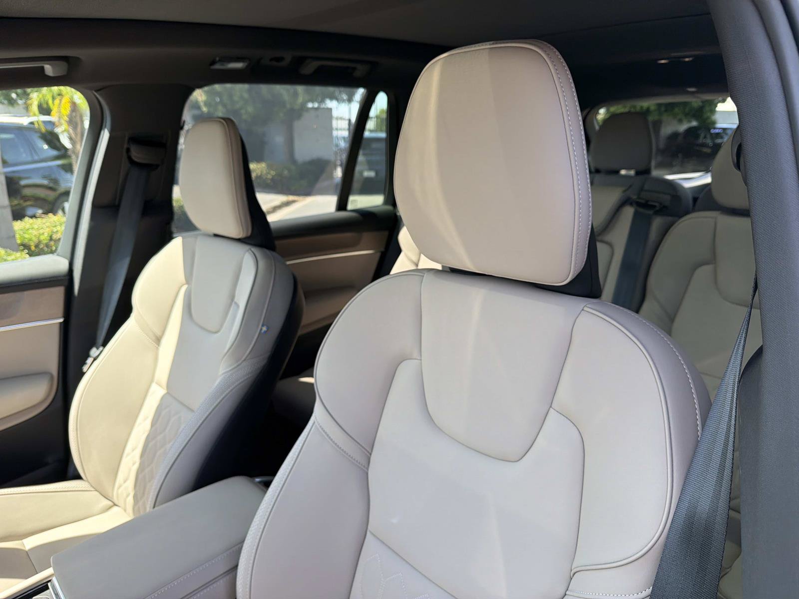 Used 2026 Volvo XC90 T8 Plus w/ Protection Package Premier AWD/4WD image 19