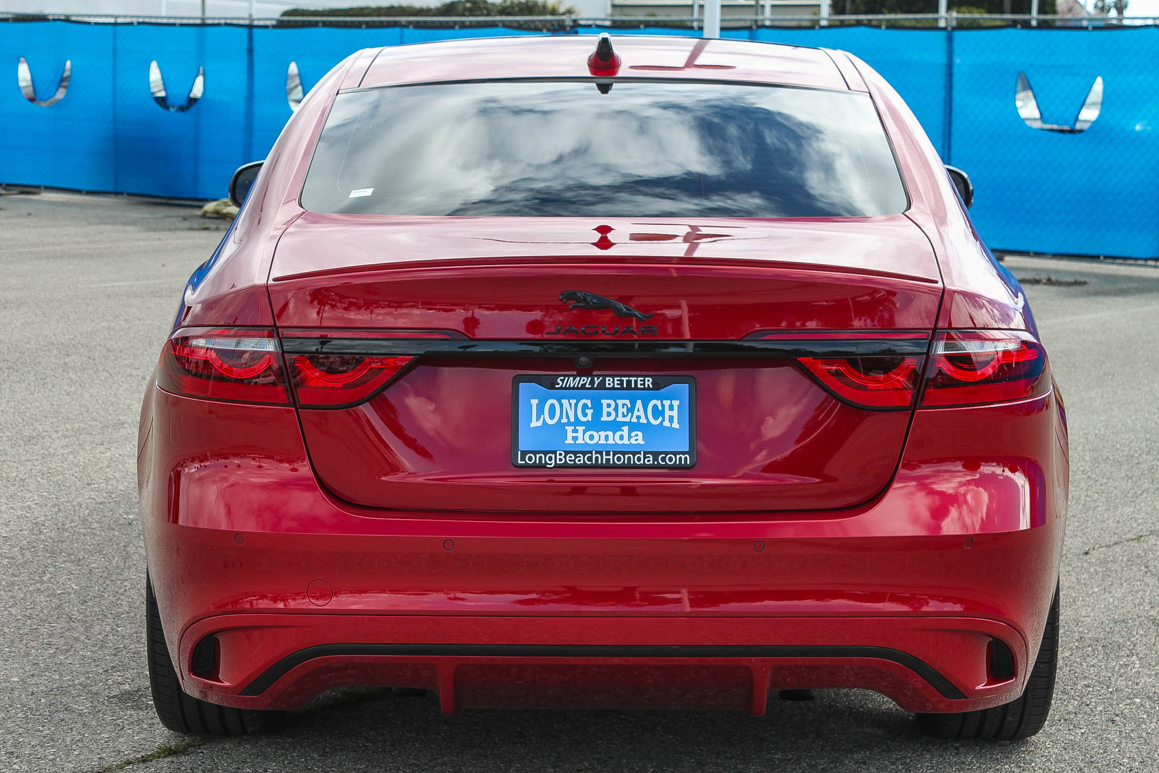 Used 2024 Jaguar XF R-Dynamic SE image 8