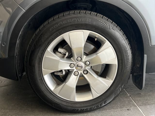 Used 2019 Volvo XC40 T5 Momentum AWD/4WD image 9