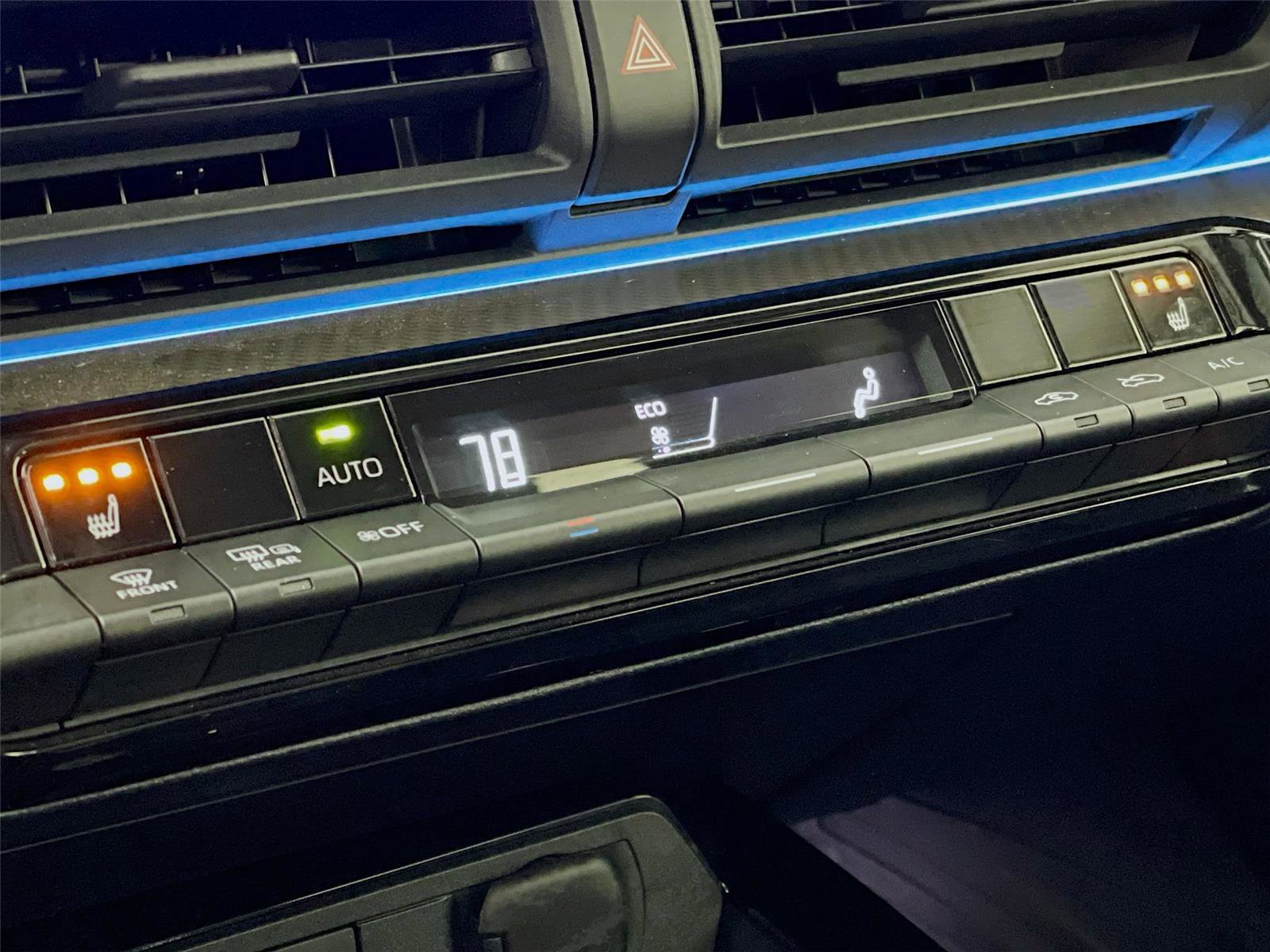 Used 2024 Toyota Prius XLE image 22