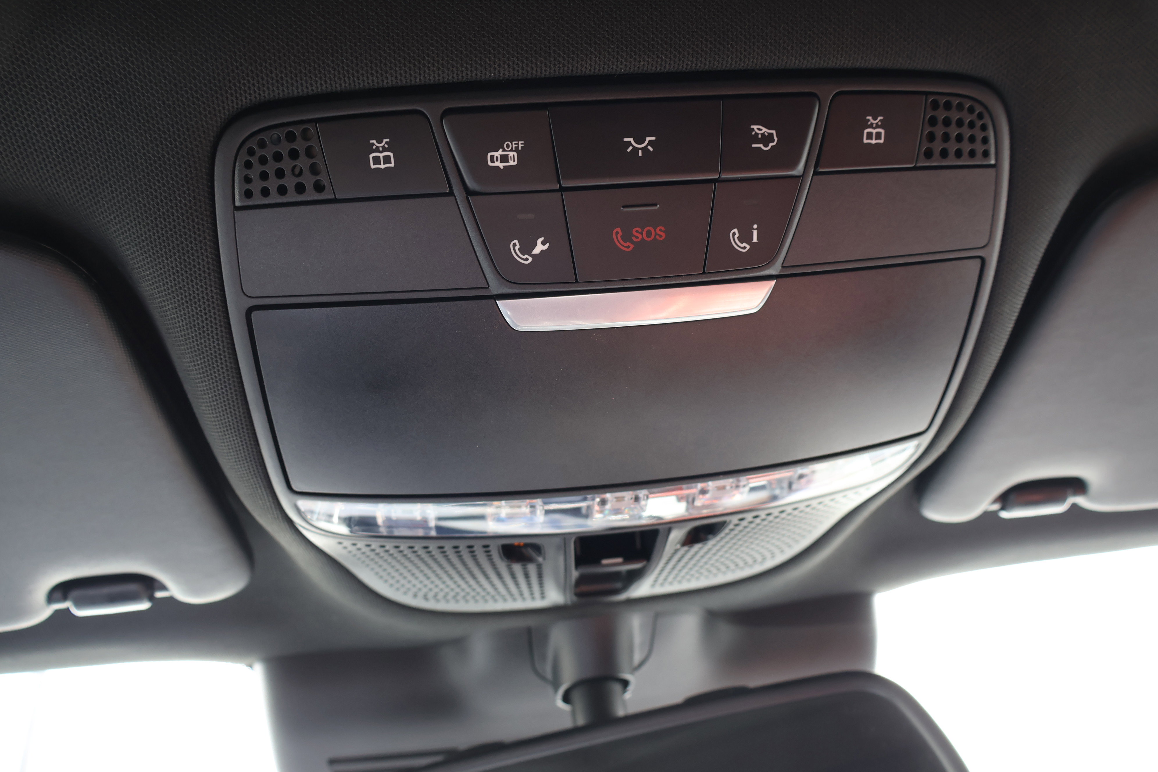 Used 2019 Mercedes-Benz GLC 300 4MATIC Coupe image 39