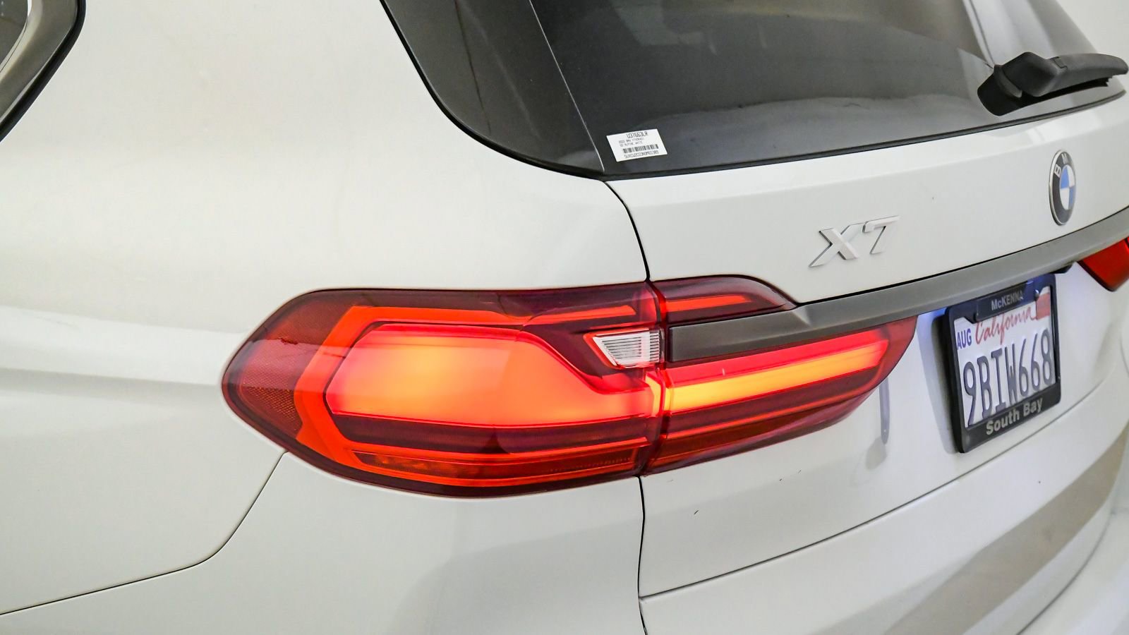 Certified 2022 BMW X7 xDrive40i w/ M Sport Package AWD/4WD image 12