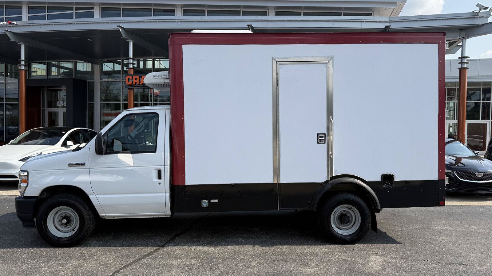 Used 2023 Ford E-350 and Econoline 350 Super Duty w/ Power Windows & Locks Group RWD image 1