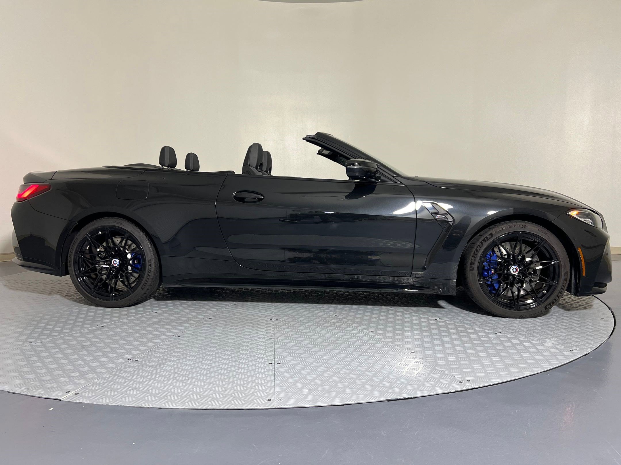 Used 2023 BMW M4 xDrive Competition w/ Executive Package image 8