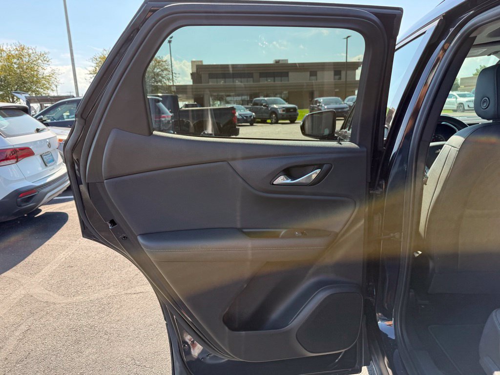 Used 2020 Chevrolet Blazer LT w/ Sound & Technology Package AWD/4WD image 13